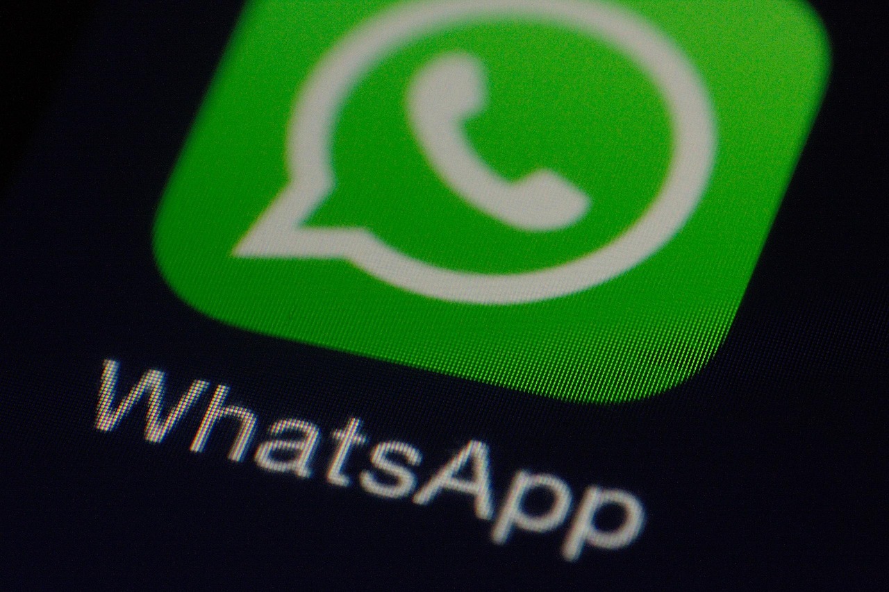 WhatsApp, la soluzione pratica per chattare senza mostrare il numero: scopri due metodi utili